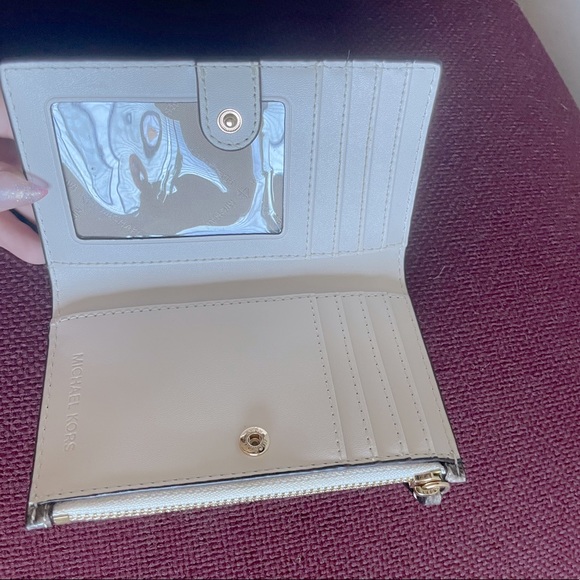 Michael Kors Snake Skin Wallet - Picture 3 of 5